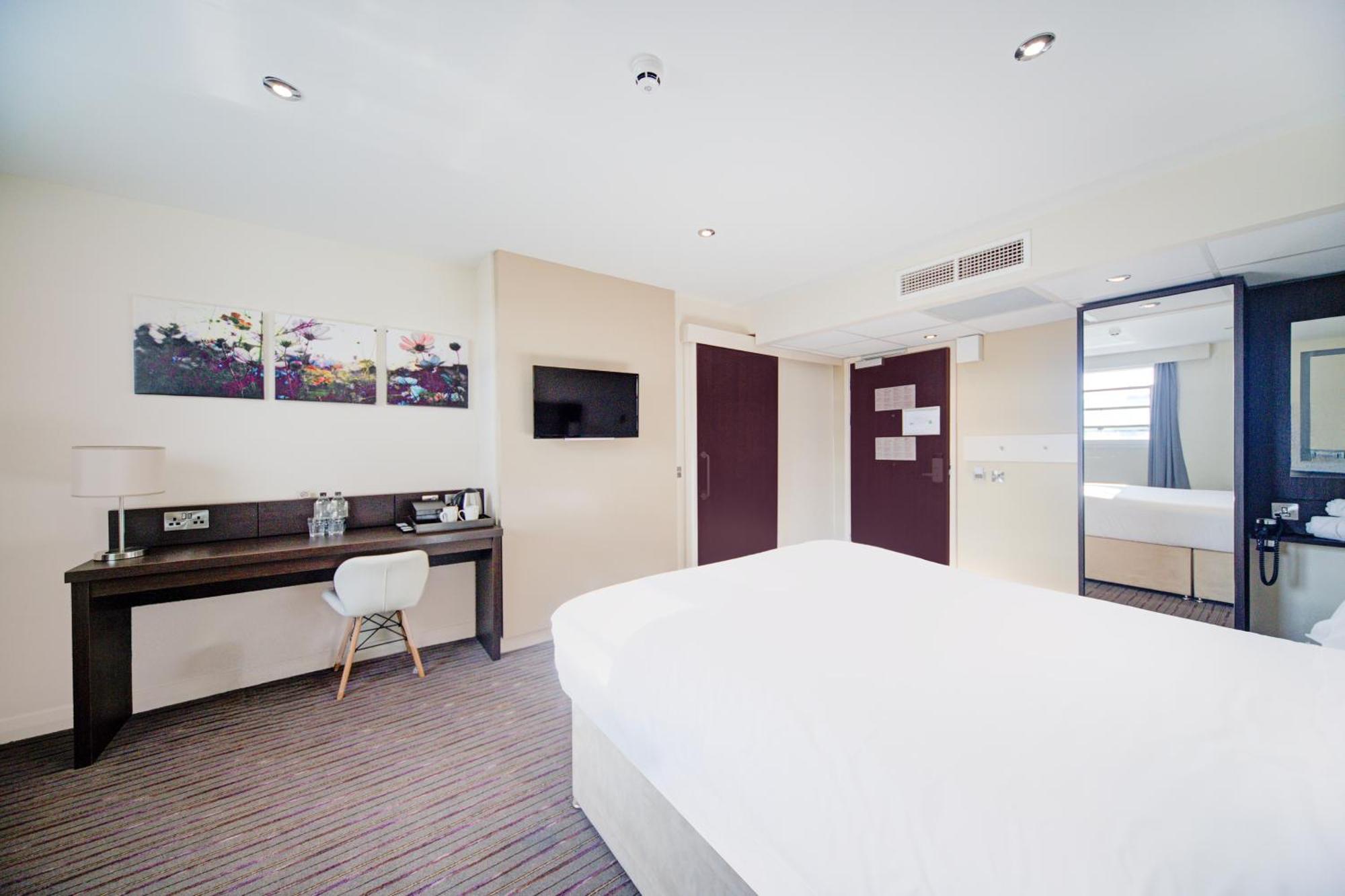 Belvilla Newport City Centre Hotel - Lifestyle Esterno foto