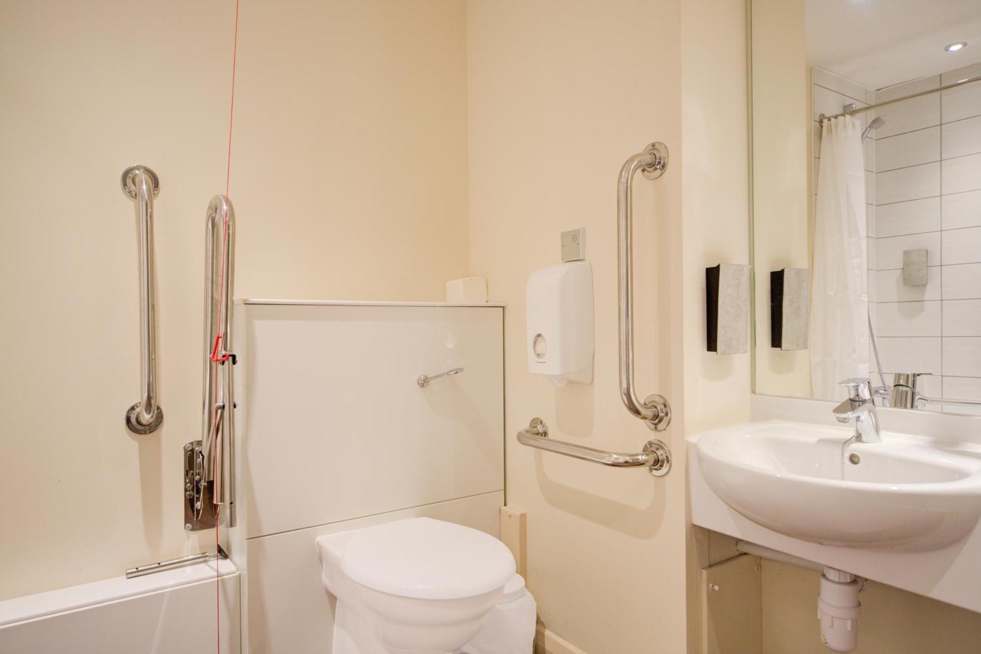 Belvilla Newport City Centre Hotel - Lifestyle Esterno foto