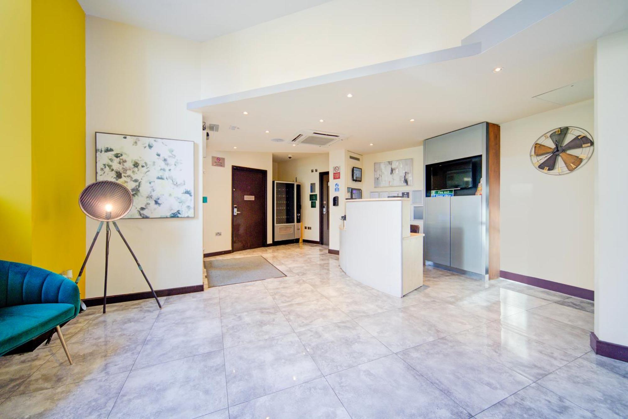 Belvilla Newport City Centre Hotel - Lifestyle Esterno foto