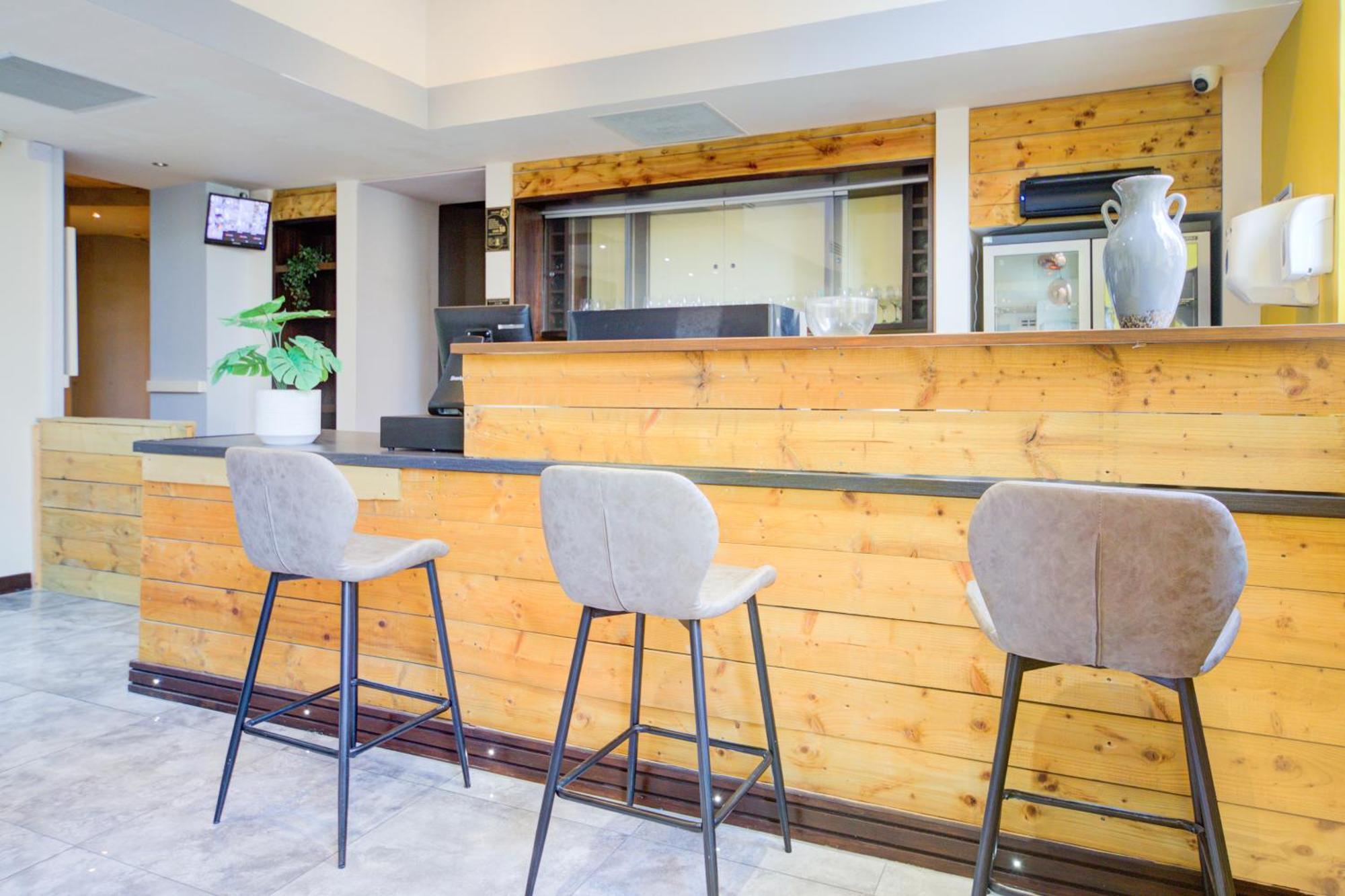 Belvilla Newport City Centre Hotel - Lifestyle Esterno foto