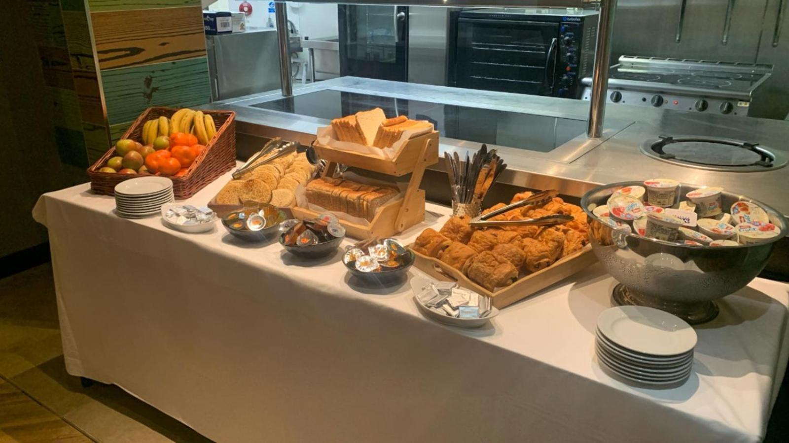 Belvilla Newport City Centre Hotel - Lifestyle Esterno foto